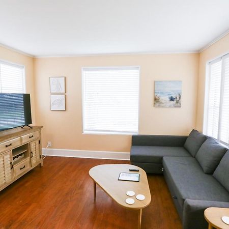 Centrally Located Efficiency One Mile To The Beach! Джэксонвилл-Бич Экстерьер фото
