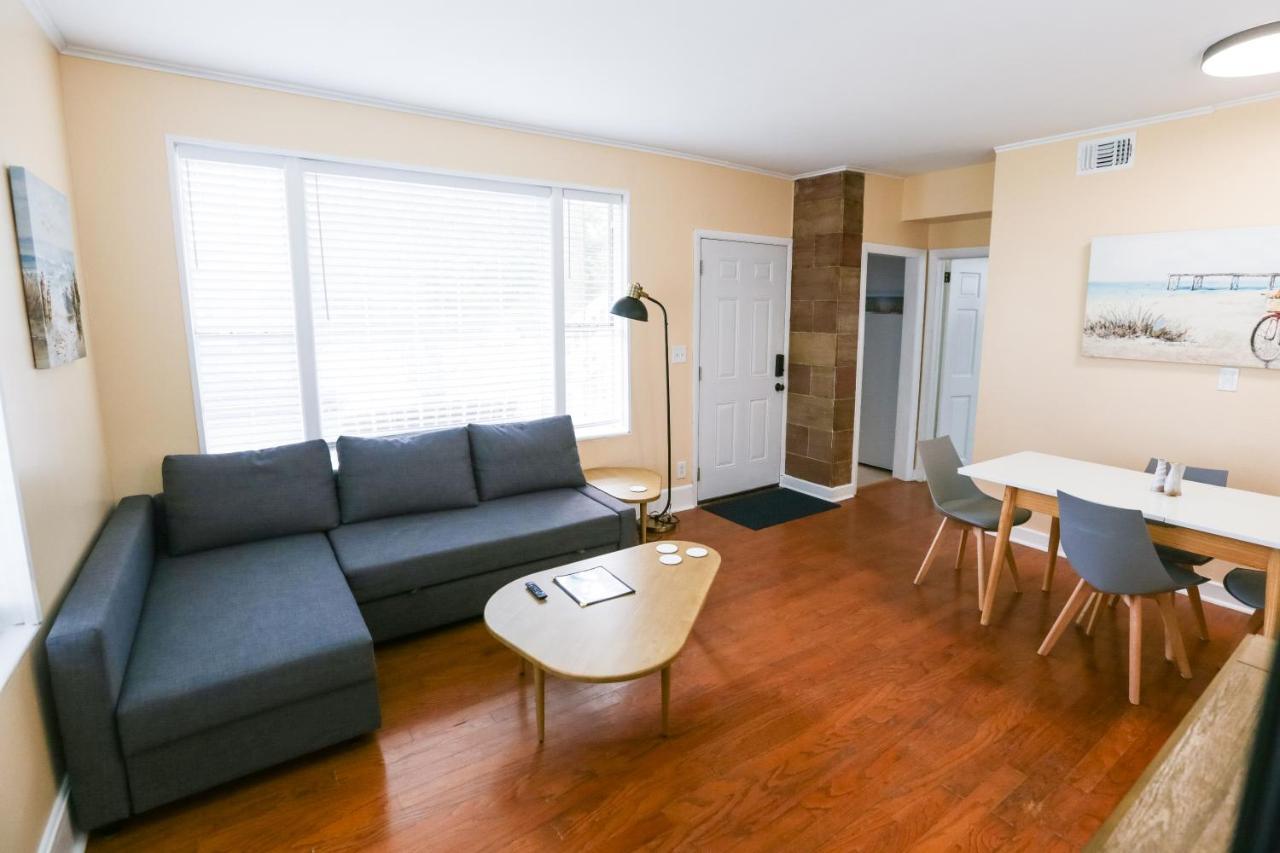 Centrally Located Efficiency One Mile To The Beach! Джэксонвилл-Бич Экстерьер фото